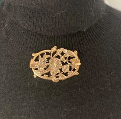 Vintage Art Nouveau Floral Oval Brooch Pin Rose Clover Flowers Feminine 2 inch