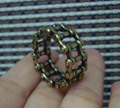 Vintage Style Solid Brass Mechanical Finger Ring – US Size 11