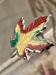 Vintage Signed BM Co Sterling Silver Multi Color Enamel Maple Leaf Brooch 3/4”