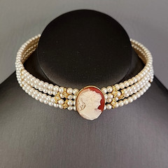 Vintage Cameo Collar Necklace Acrylic Faux Pearl Wired Four Row Expandable 11″