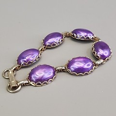 Vintage Oval Bead Bracelet Purple Pearlized Gold Tone Linked 6.75″