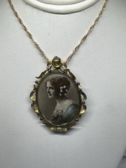 Edwardian Upcycled Double Sided Beautiful Ladies Momento Mori RG Photo Locket