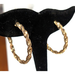 Vintage Hoop Pierced Earrings Ridged Gold-tone 1.5″ Self-closing Large gp-1