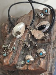 LG STERLING MIXED JEWELRY LOT-ZUNI NAVAJO MEXICO-TURQUOISE LAPIS CORAL-SOUTHWEST