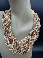 VINTAGE SEED BEAD CHAMPAGNE PEACH MULTI STRAND WOVEN NECKLACE 22″ LONG