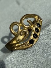 Vintage Black Crystal Rhinestones Openwork Swirls Scrolls Climber Ring Size 7.75