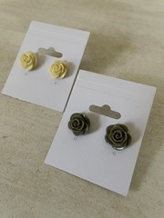 Vintage Flower Earrings Set of Two Ivory Gray Flower Earrings
