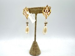Vintage Gold Pierced Earrings Saks Crystal Bead Dangles 1990s Rice Pearls NOS HM