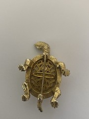 Nettie Rosenstein Vintage Turtle Brooch Gold Tone Signed