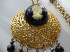 Vtg 60’s Huge Runway Cameo Pendant Necklace Gold Tone Cabochon W Tassel Chain
