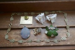 21 Pc Lot Faux Pearl Rhinestone Jewelry Compact Mirror Wristwatch Hair Barrettes