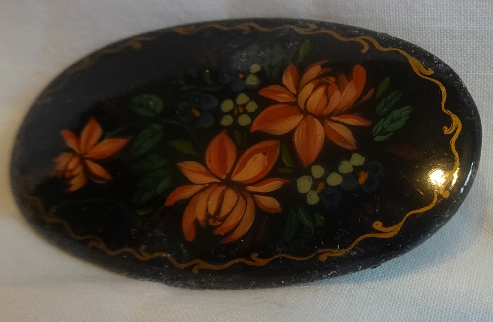 Brooch Flower Black With flowers on it Vintage Made in the USSR