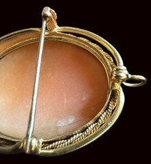Vintage 14K Gold Shell Cameo Brooch Pendant Virgin Mary Religious 28.5mm, 4.7g