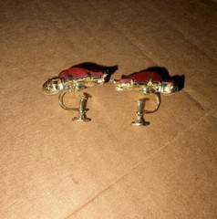 Vintage 1950s Lisner Signed Red Jelly Lucite Leaf Clip On Earrings Rhinestone