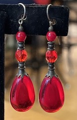 Vintage Red Glass Teardrop Cabochon & Faceted Dangle Drop Pierced Earrings