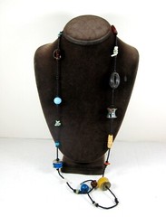 GLASS & STONE BEADED Vintage Necklace Metal Plastic Beads Back Seedbeads 38″