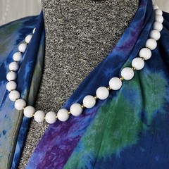 Vintage Monet Signed Jewelry Beaded Choker Necklace Classic White With Gold Tone