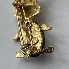 Jelly Belly Lind Gal Rabbit Brooch Signed LG Vintage Bunny Gold Tone Blue Stones