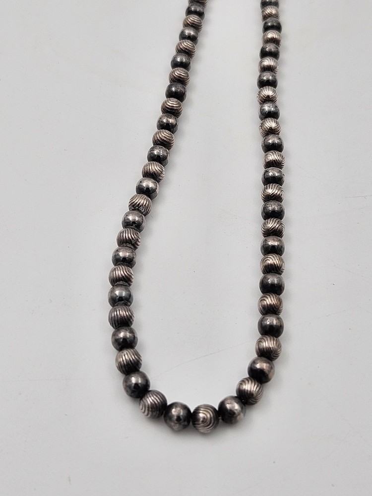 Vintage 70s Graduated Beads Sterling Silver “Pearls” Necklace