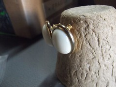 1 Pair Old .75″in Acrylic Ivory Oval Shape Stud Earrings