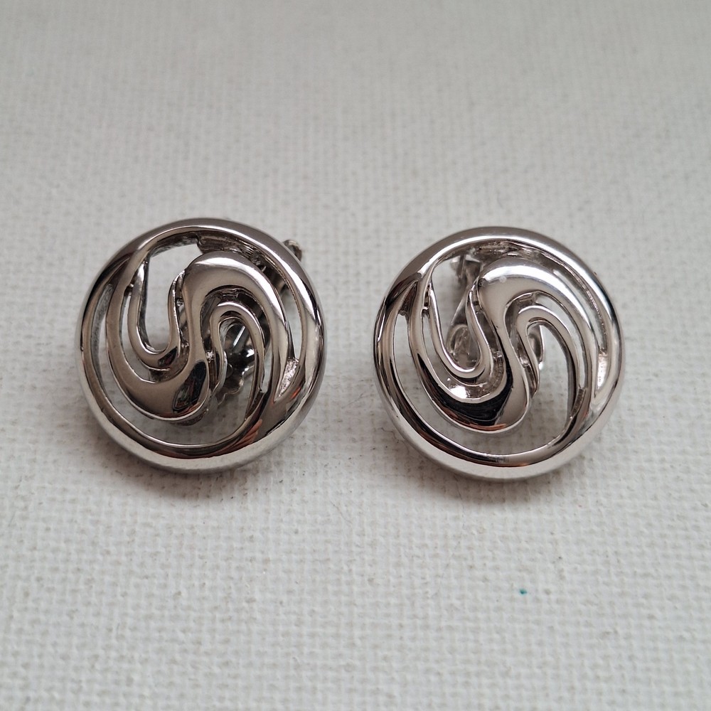 Vintage Unbranded Silvertone Abstract Swirl Openwork Clip-On Earrings