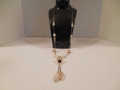 VINTAGE SIGNED CASUAL CORNER BEAD FAUX LIQUID SILVER NECKLACE