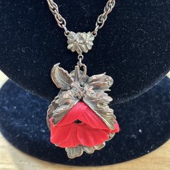 VTG SIGNED “R” CARVED FLOWER Necklace Bronze tone RHINESTONE