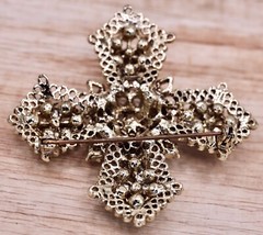 Unsigned Lisner Maltese Cross Brooch Pin Jet Rhinestone Antiqued Gold Tone