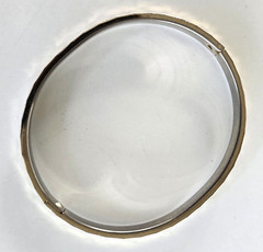 Vintage Diamond Cut Gold Tone Hinged Oval Bangle Bracelet 6-7/8″ Tension Clasp