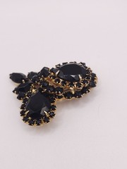 STUNNING Black Gold Tone Rhinestone Prong Set Juliana Brooch?