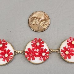 Vintage Floral Necklace Round Link Red Flowers White Discs 22″