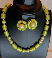 Vintage Lime Green Lucite Necklace Clip Earrings Set Rhinestone Spacer 16″ #450