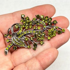VTG Floral Spray Bow Pin Brooch Sparkling AB Peridot Green Crystal Rhinestones