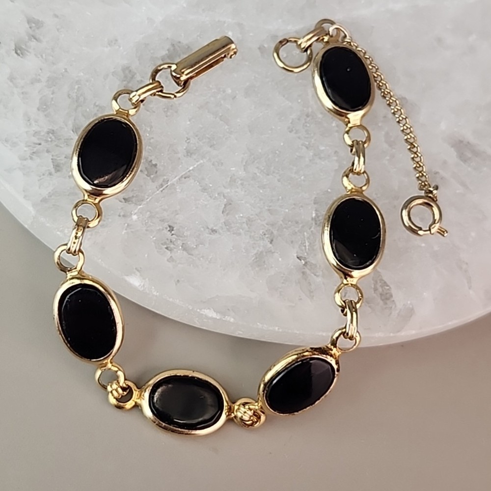 Vintage Glass Bracelet Black Oval Gold Tone Linked Safety Chain 7″