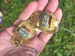 DESTASH! VINTAGE NEIGER EGYPTIAN PENDANT SPHINX GLASS CABACHON NECKLACE BRACELET