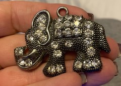 VTG rhinestone zinc alloy elephant pendant keychain charm Adorable 2 1/8L X 1.5T