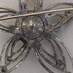 VTG Costume Jewelry Flower Brooch Lot 20 Gold Silver Tone Rhinestone etc. Signed