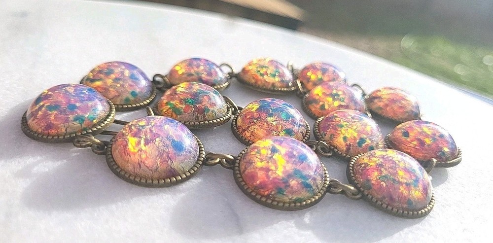 SALE! VINTAGE OPAL FOIL MILKY LILAC GLASS CABACHON STATION NECKLACE SET HEAVY