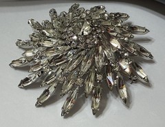 Vintage Signed Weiss Clear Rhinestone Domed Pinwheel Navette Brooch 3” – READ