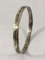 Silver Southwestern Style Bracelet 2.25″ Diameter Thin Bangle Vintage