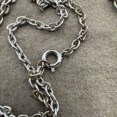 Gorgeous 1970s Artisan Mother Of Pearl Bird 9″ Necklace Silvertone