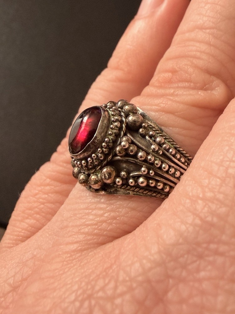 Vintage 925 Sterling Silver Red Glass Cabochon Statement Ring Size 8.5