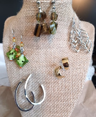 6 Pair Pierced earrings. Great condition and quality