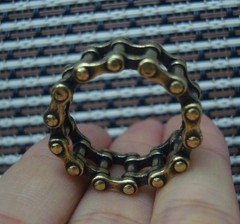 Vintage Style Solid Brass Mechanical Finger Ring – US Size 11