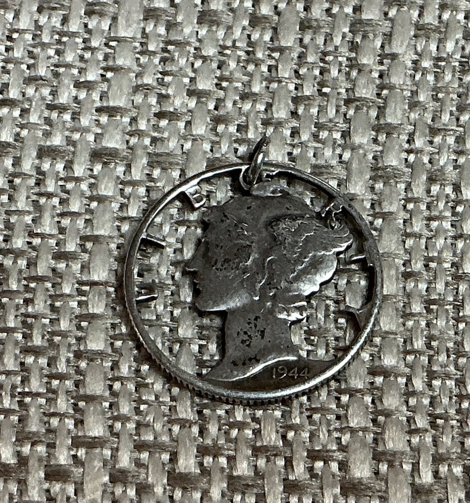 Vintage Sterling Silver 1944 Mercury Dime Coin Cut-Out Bracelet Charm 1.7g