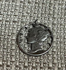 Vintage Sterling Silver 1944 Mercury Dime Coin Cut-Out Bracelet Charm 1.7g