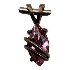 Sterling Silver Pink Stone Marquise Pendant Necklace Choker Mexico 5 3/4″ Dia.