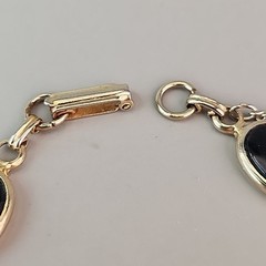 Vintage Glass Bracelet Black Oval Gold Tone Linked Safety Chain 7″