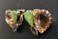 Vtg JULIANA D&E Cluster Faceted Multicolor Rhinestone Brooch & Clip-On Earrings