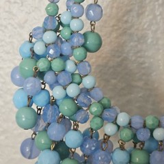 1940s 1950s BIB COLLAR CLUSTER 2-LAYERED ART GLASS BEADED MEMORY WIRED NECKLACE